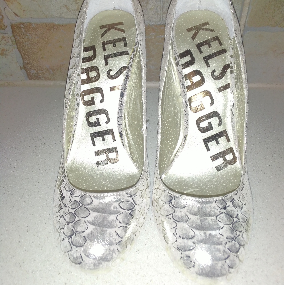 KelsiDagger heels